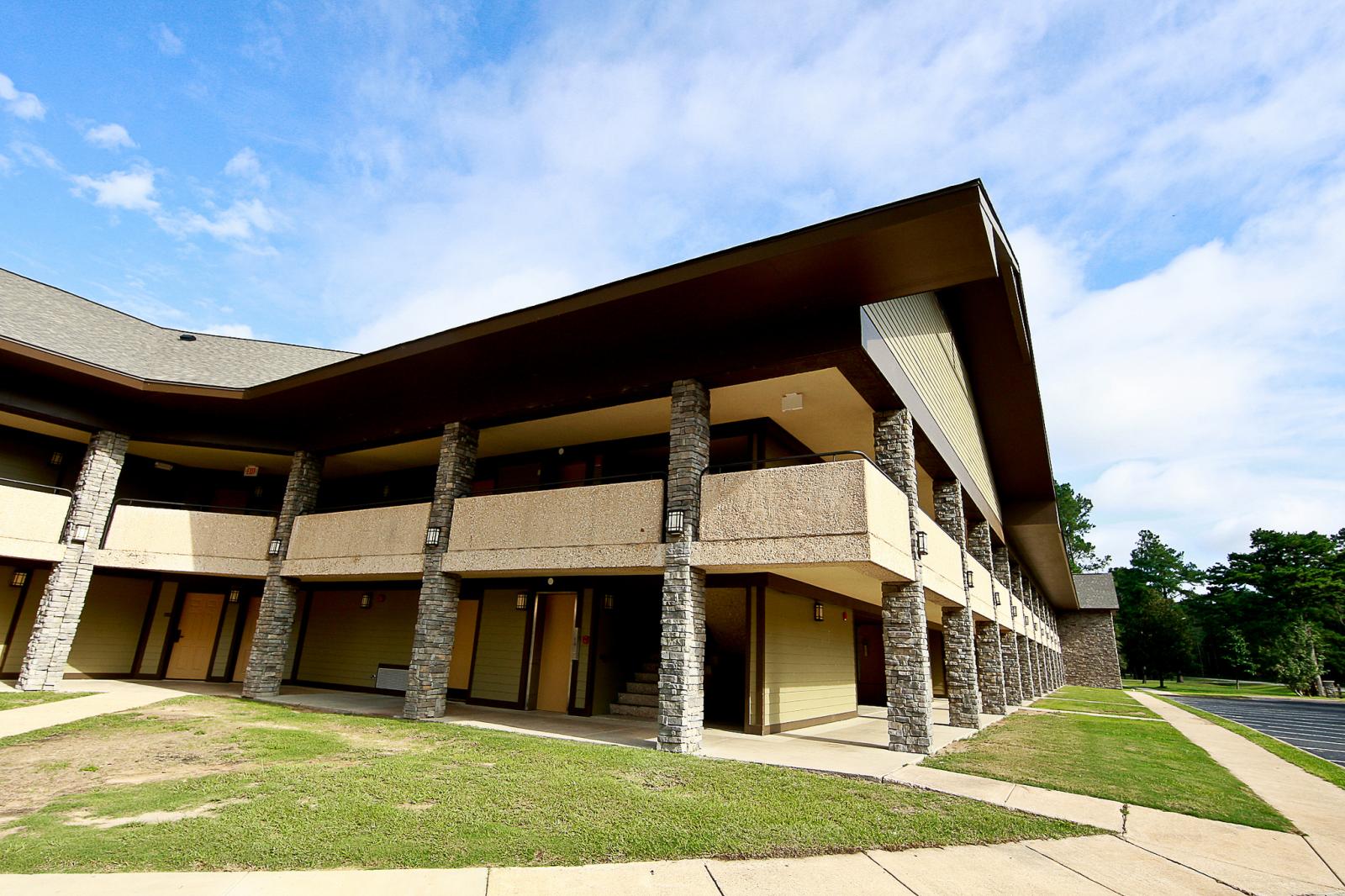 Lakepoint State Park Hotel Lodge