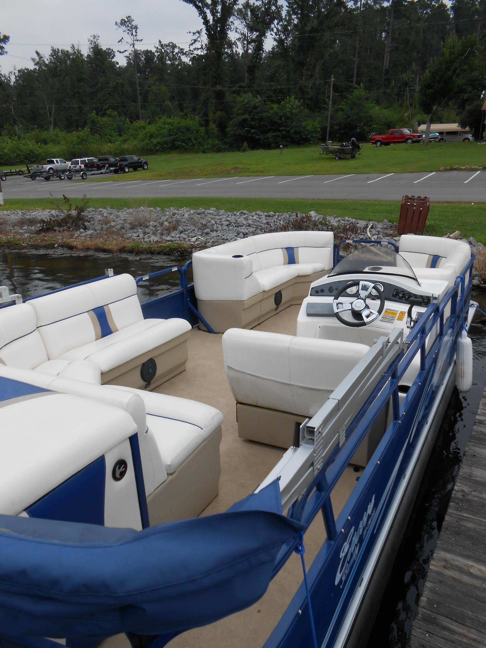 Town Creek 24ft pontoon