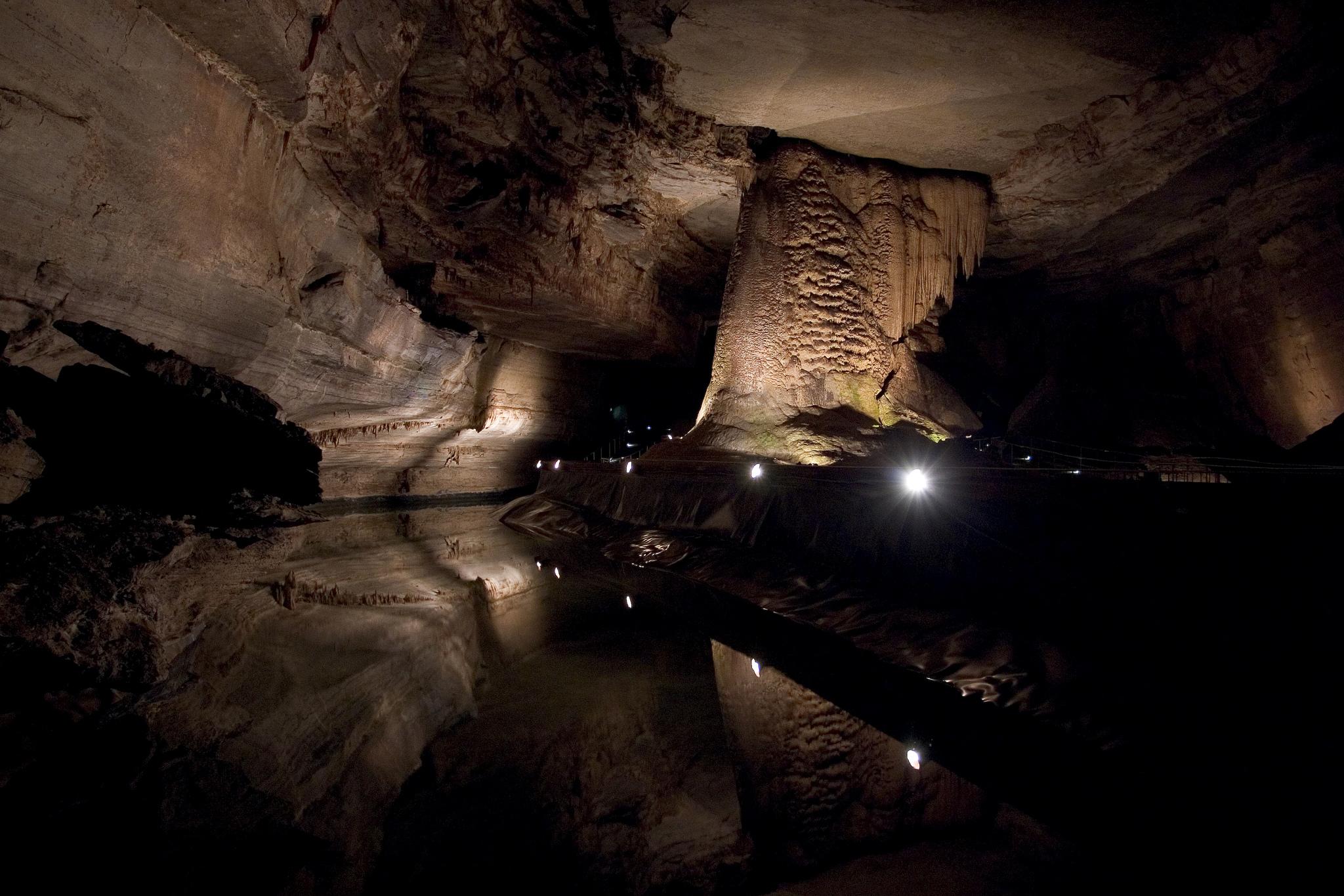 Cathedral Caverns Goliath