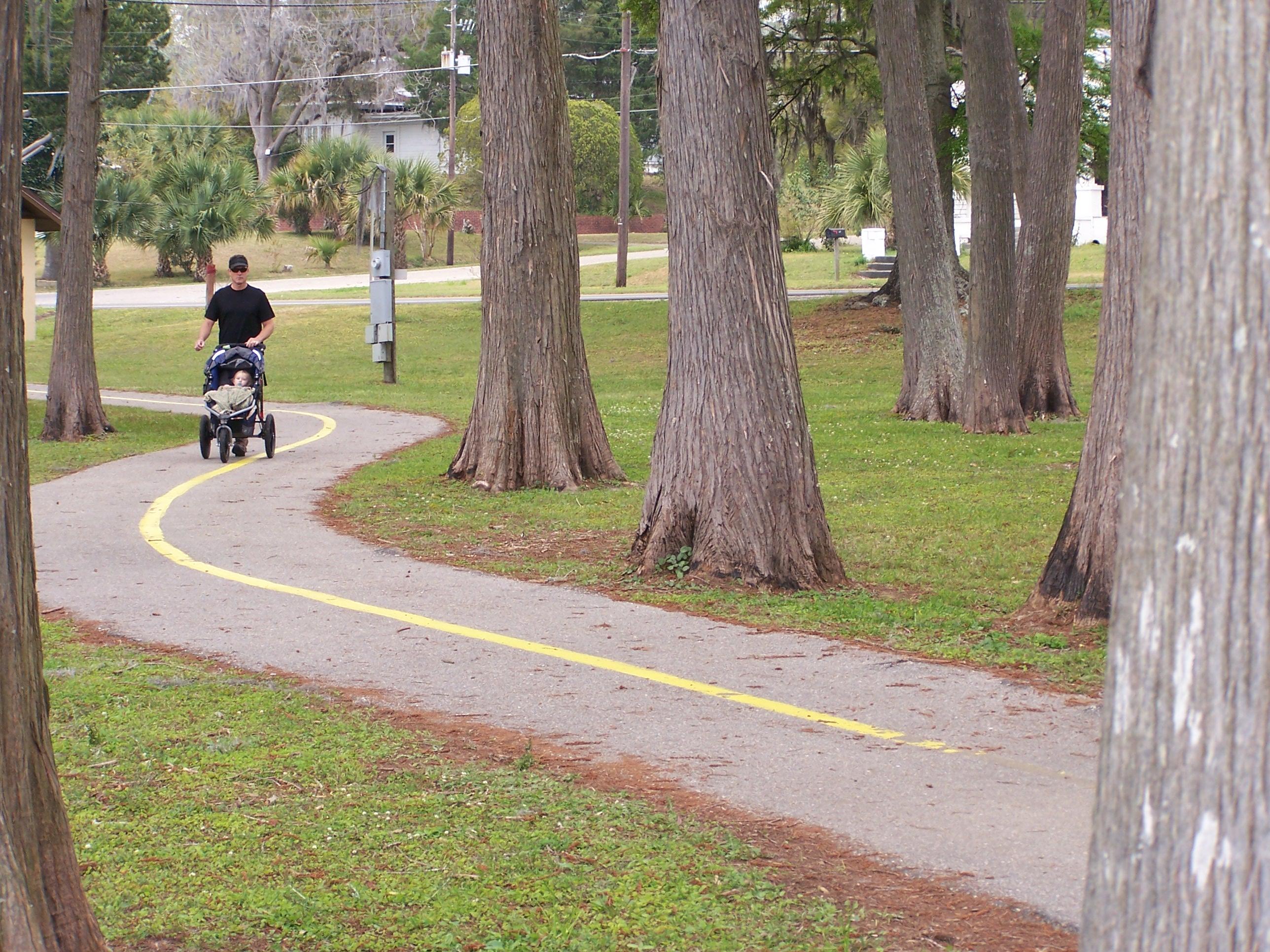 Lake Jackson RV Park Walking Trails