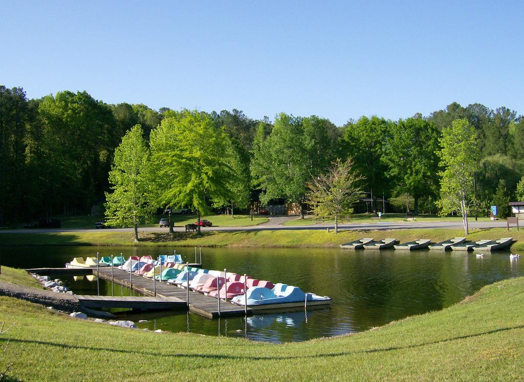 Lake Lurleen State Park Picnic View