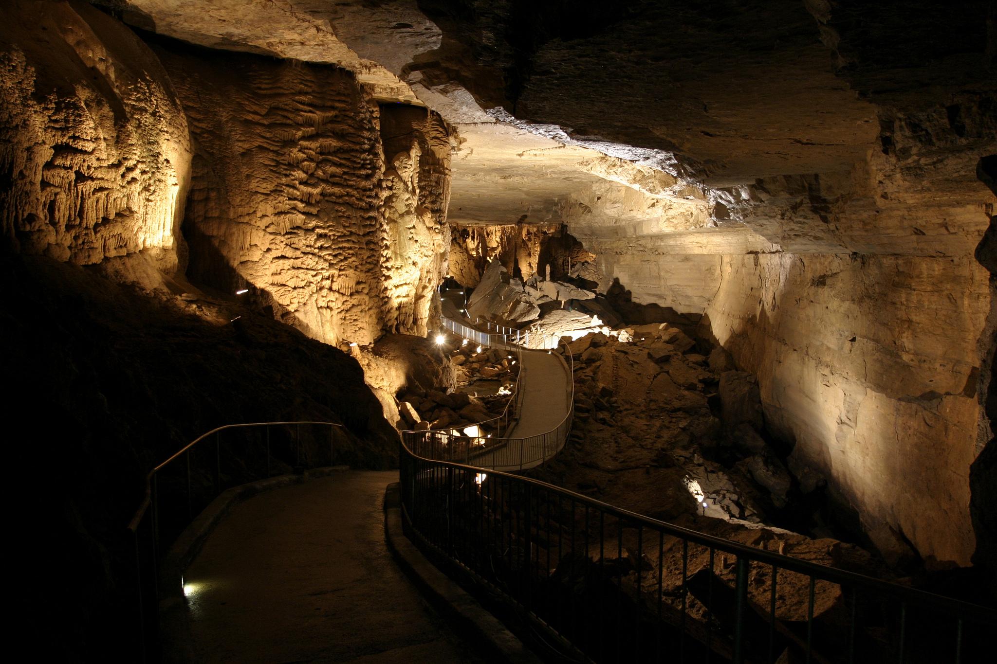 Cathedral Caverns State Park lights 