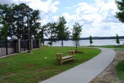 Lakepoint swimming pool