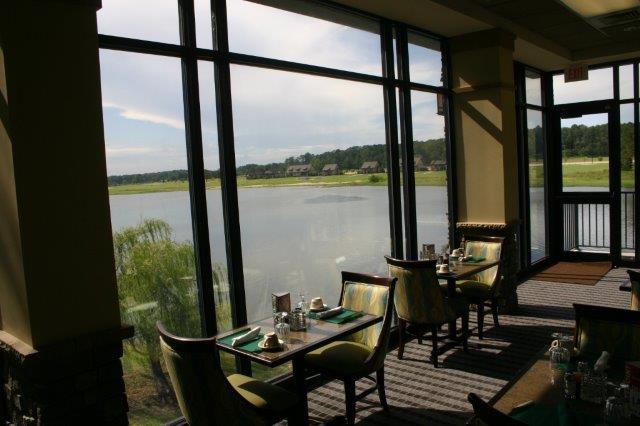 Lakepoint Restaurant Inside View 1