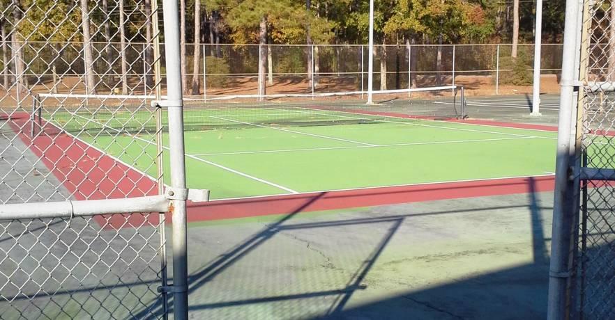 Lakepoint Tennis Court