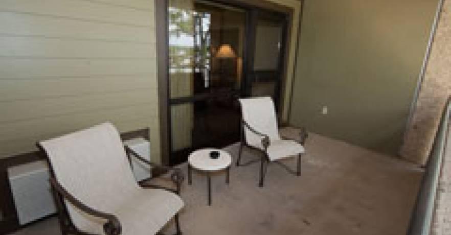 Lakepoint King Room Porch