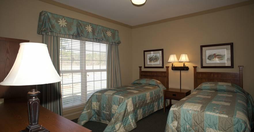 Lakepoint Cottage two bdrm twin