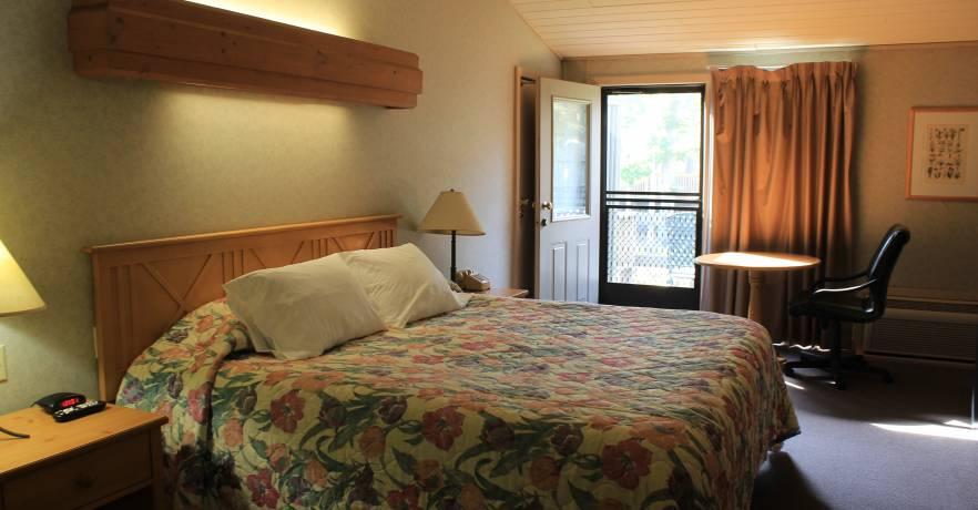 DeSoto State Park King Motel Room