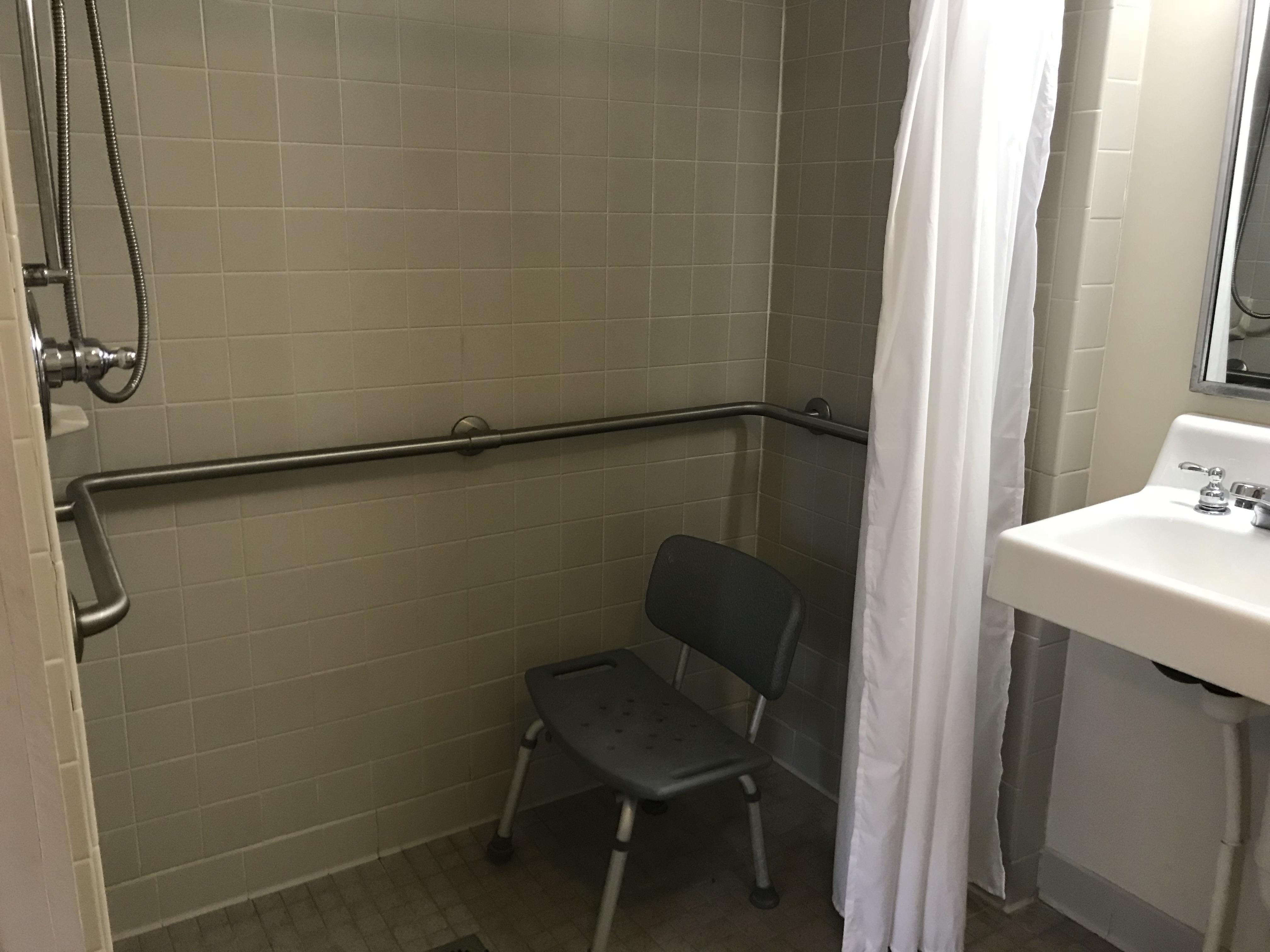 HC Cabin Shower