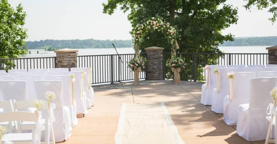 Lakepoint Weddings