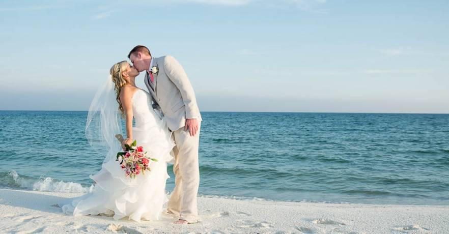 Beach Wedding Pictures for the Bride and Groom