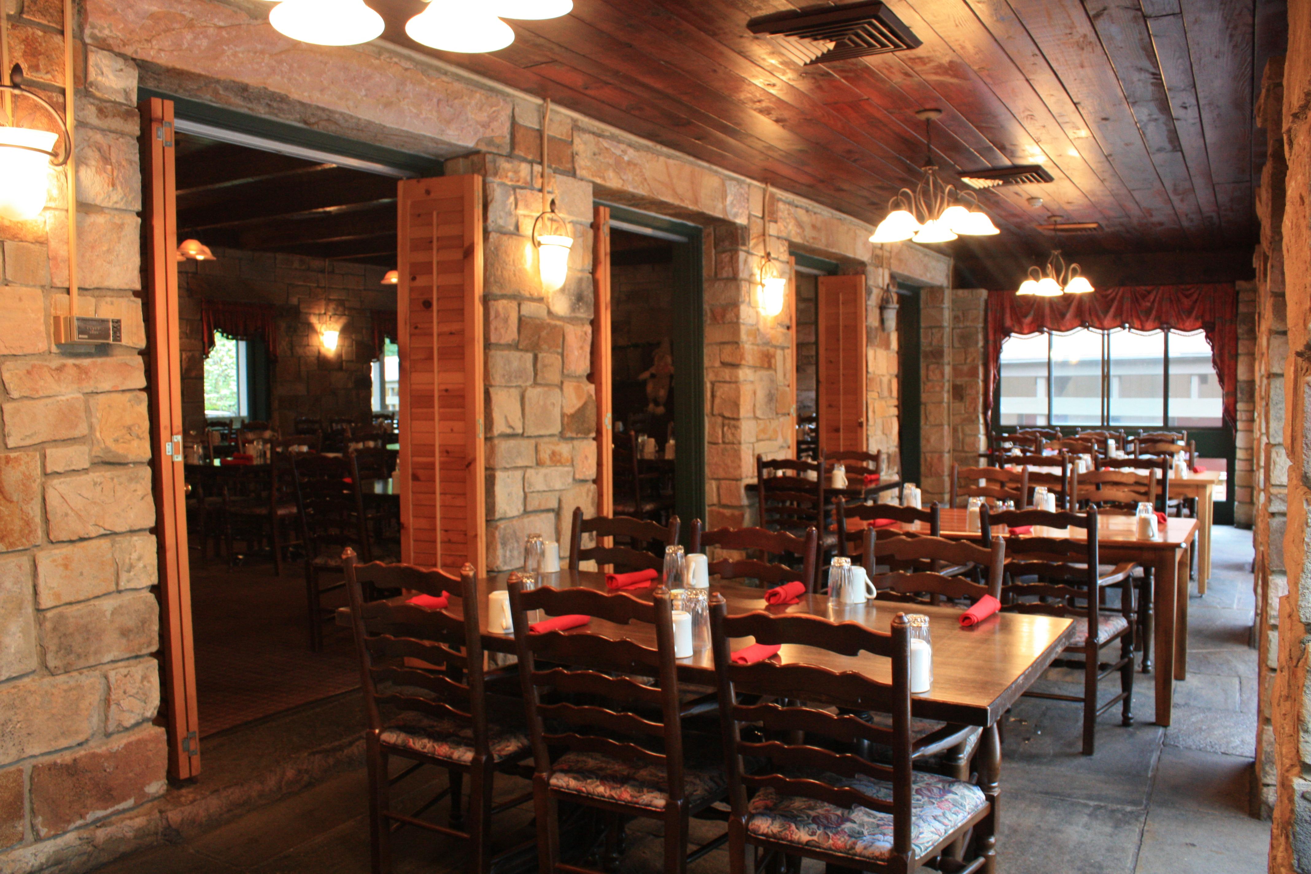 DSP Mountain Inn Restaurant at the Lodge