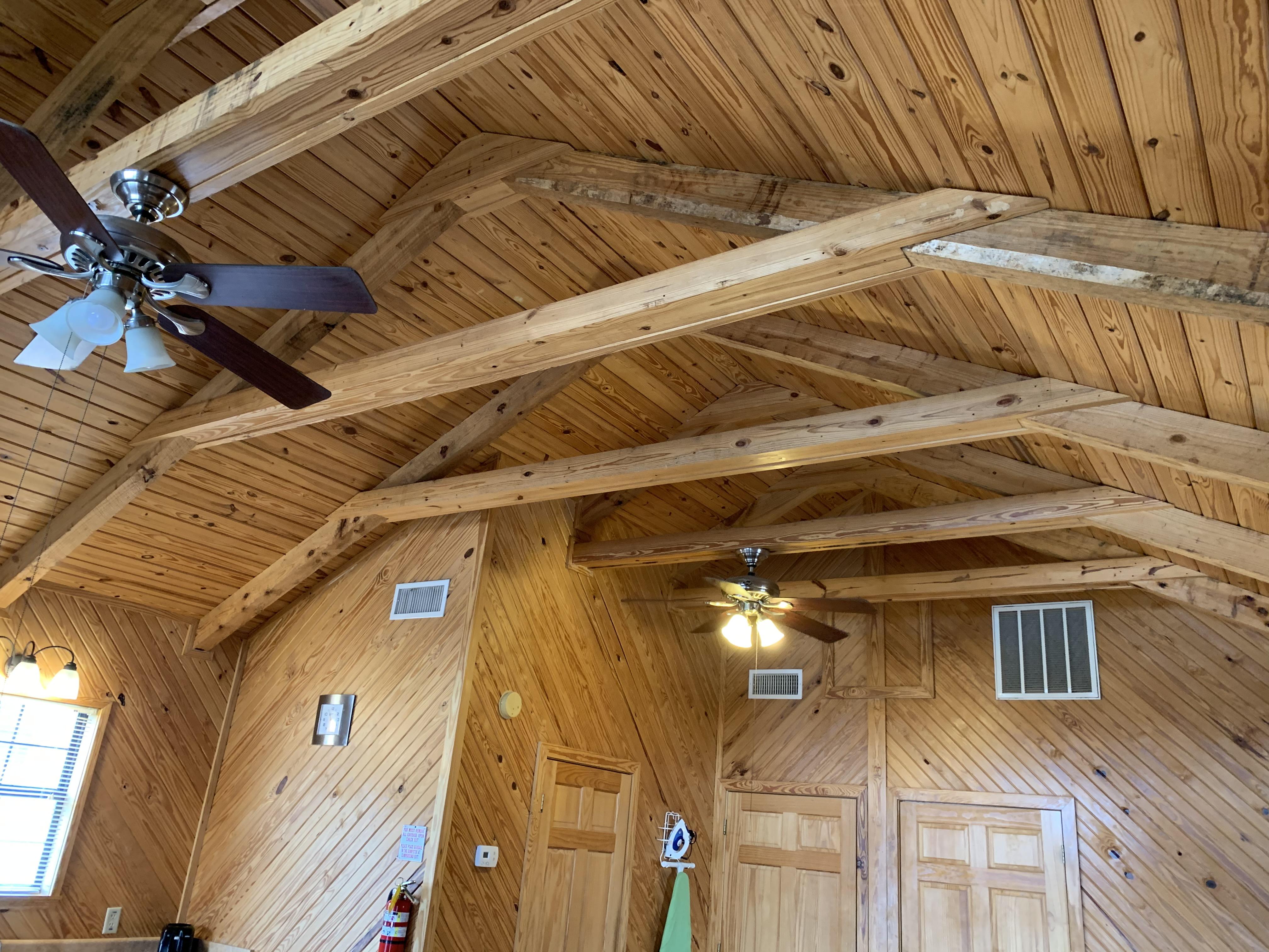 Cabing #4 Ceiling