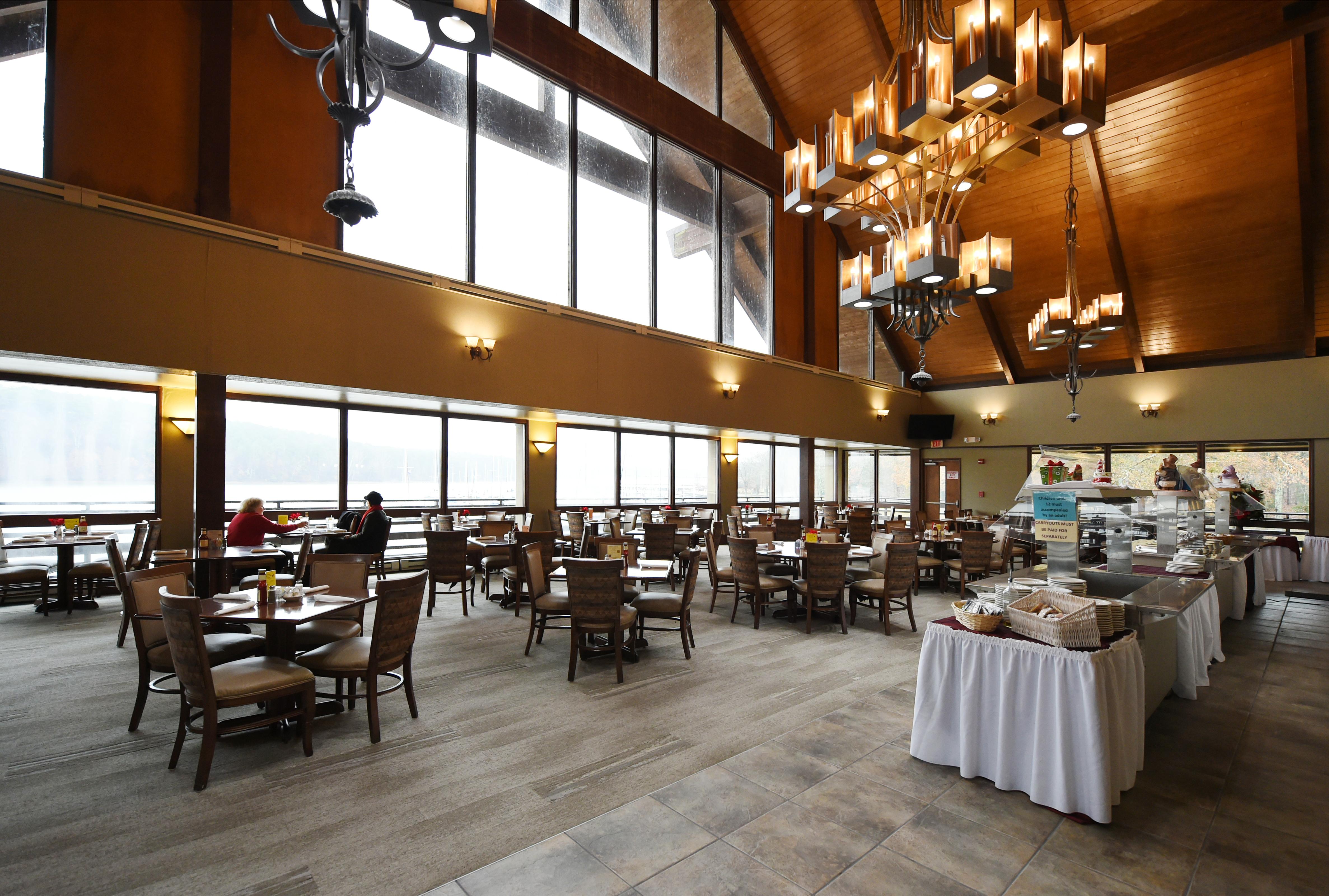 DANIELLAS RESTAURANT