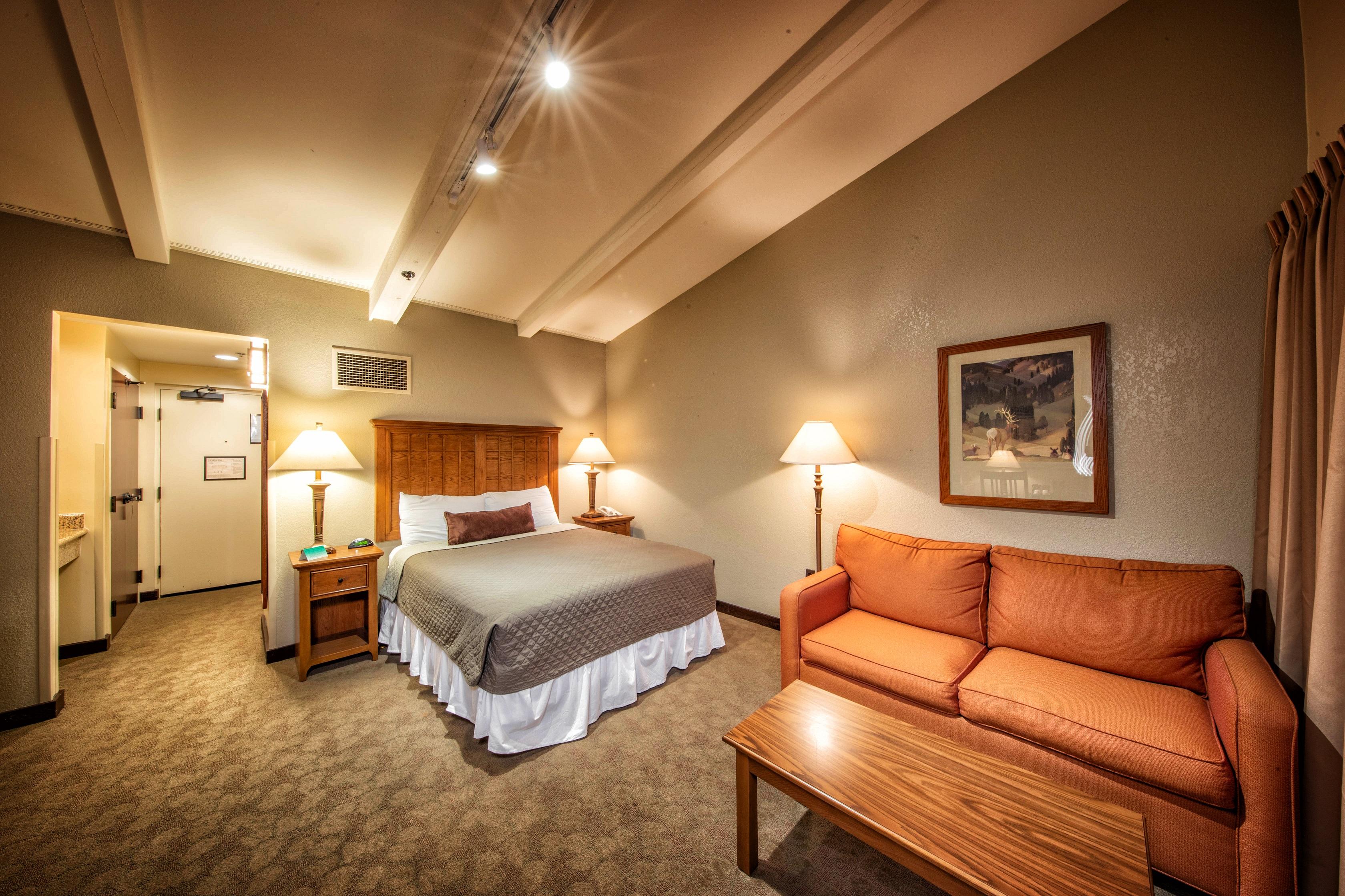 LGSP Queen Room 