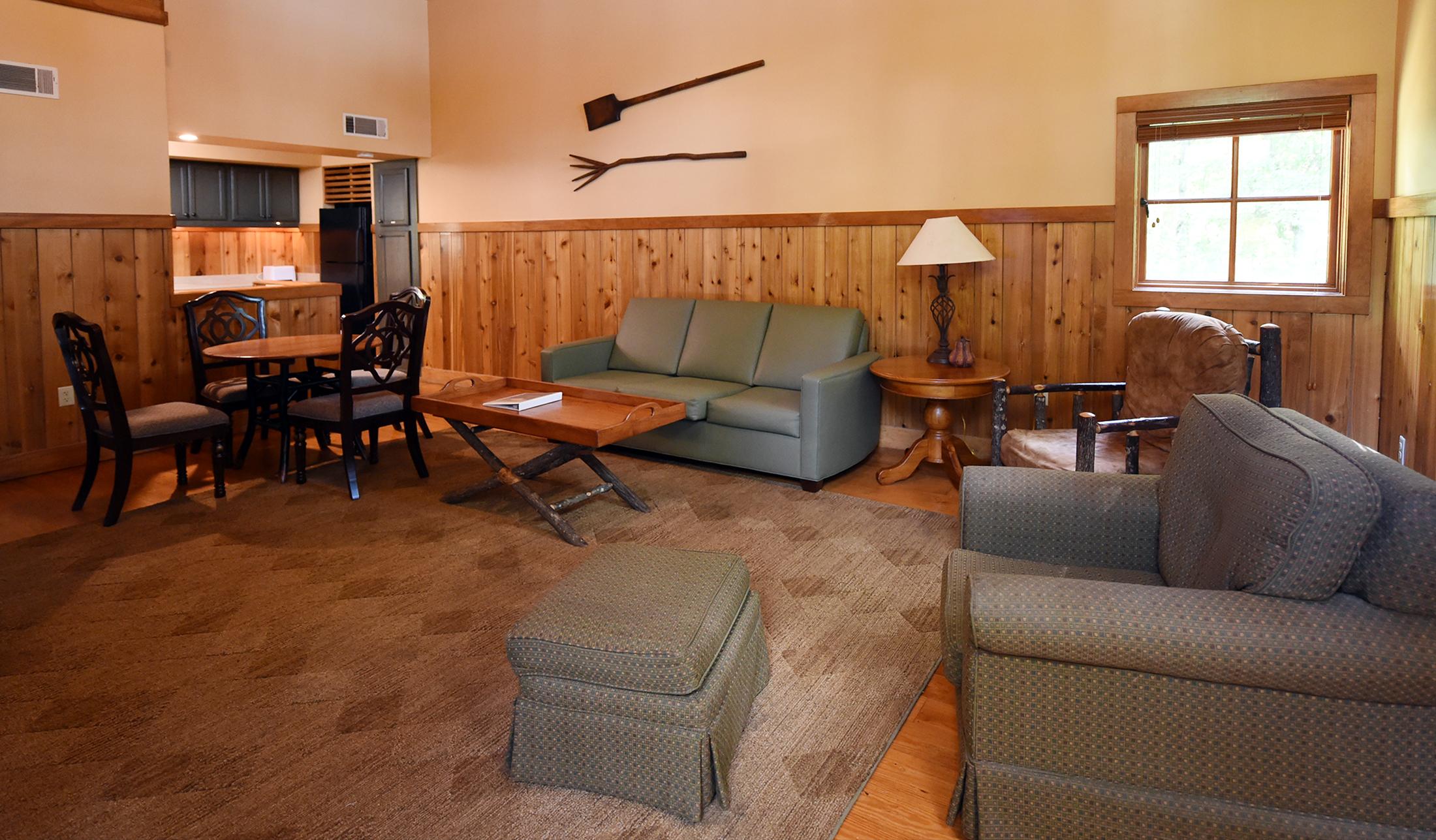 JWSP_Lakeside_Cottage_Livingroom