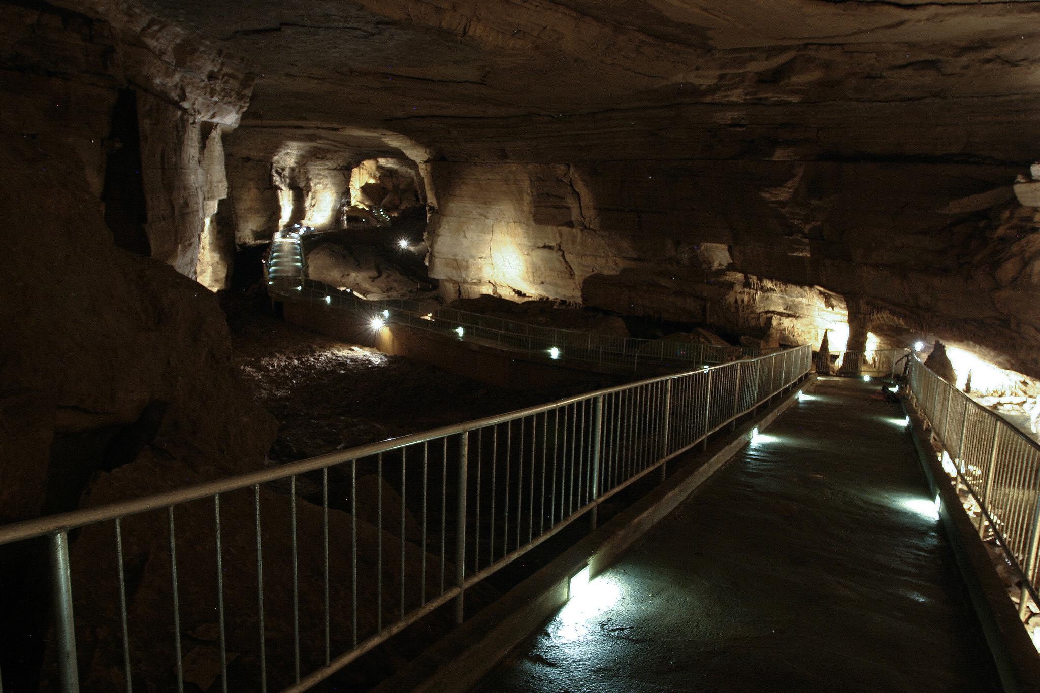 Cathedral Caverns State Park